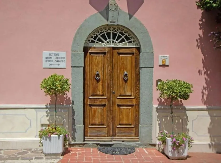 La Casa Del Dottore Tendola 0*,  Italy